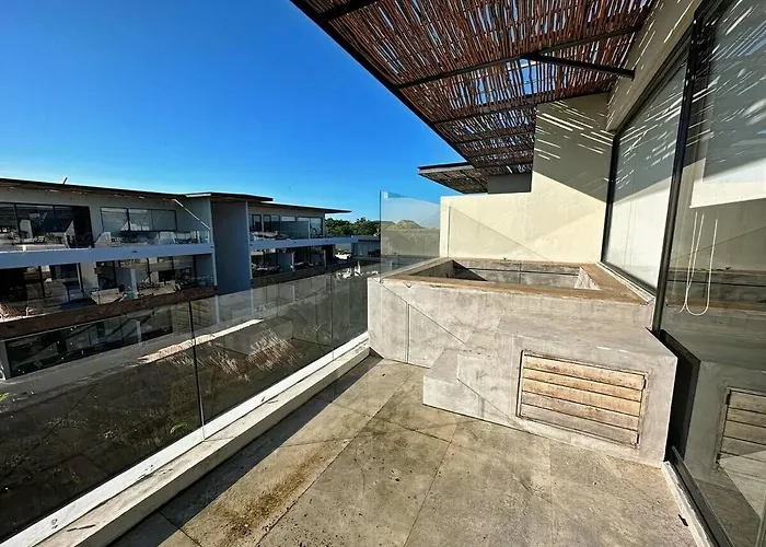 Two-story Penthouse With Jacuzzi *